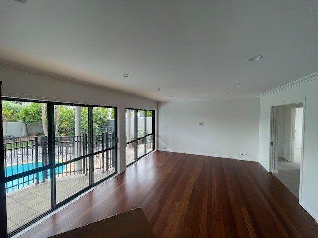  at 1/12 Richards Avenue, Forrest Hill, North Shore City, Auckland