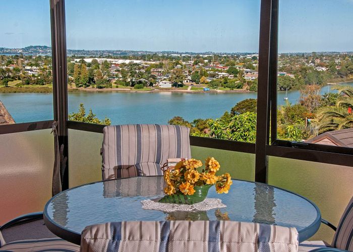  at 197 West Harbour Drive, West Harbour, Waitakere City, Auckland