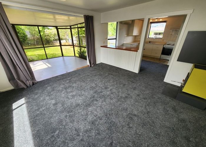 at 2/156 Hendersons Road, Hoon Hay, Christchurch