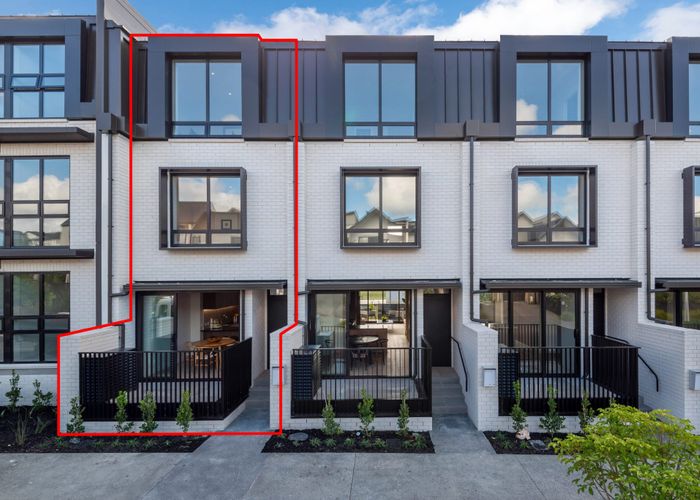  at 9a Windlass Street, Long Bay, North Shore City, Auckland