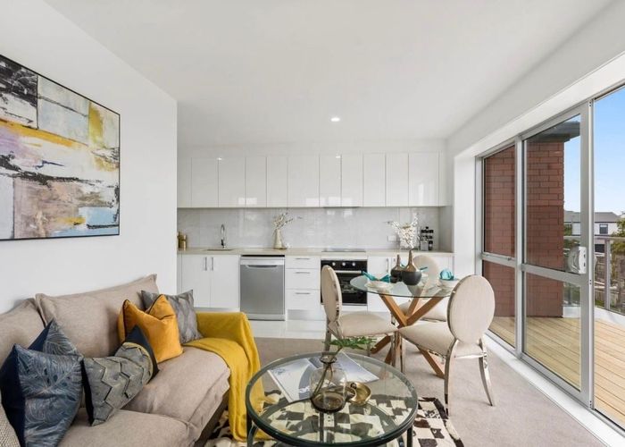  at 1 Potiki Place, Glen Innes, Auckland City, Auckland