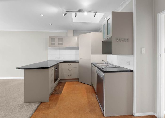  at 4/12 Stanhope Road, Mount Wellington, Auckland City, Auckland