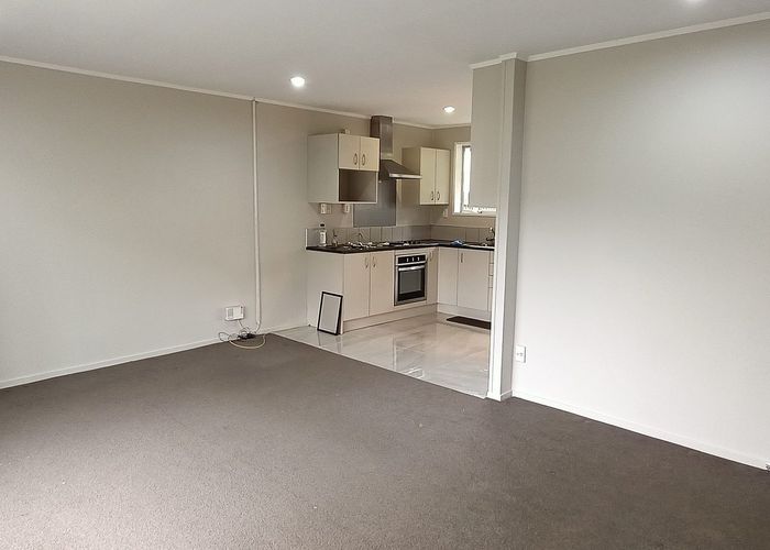  at 3/4 Stanhope Road, Mount Wellington, Auckland