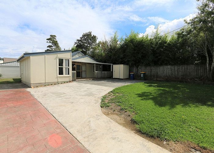  at 338 Glengarry Road, Glen Eden, Auckland