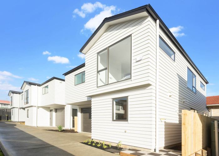  at Lot2/9 Maclaurin Street, Blockhouse Bay, Auckland City, Auckland