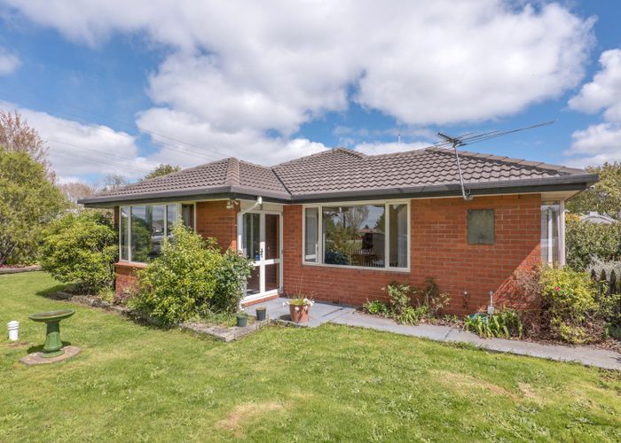  at 16 Clinton Street, Darfield, Darfield