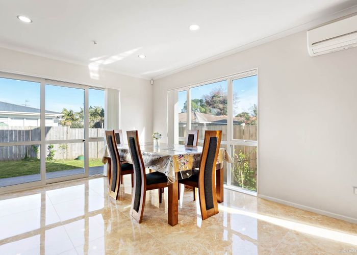  at 9 Esperanto Road, Papatoetoe, Auckland