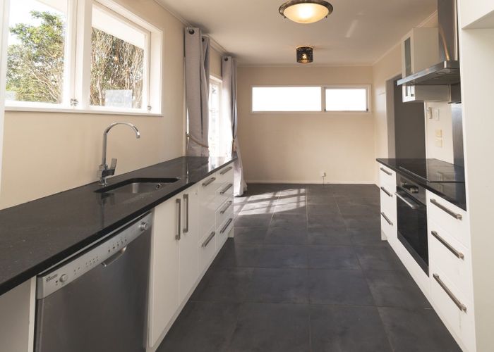  at 22 Sycamore Drive, Sunnynook, North Shore City, Auckland