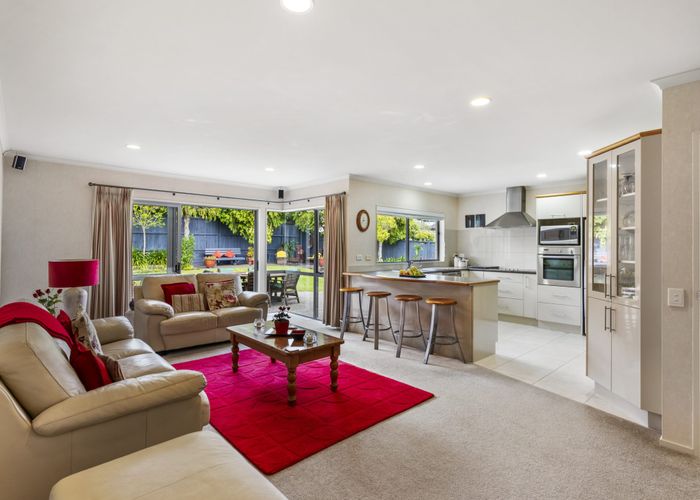  at 16 Pine Harbour Parade, Beachlands, Auckland