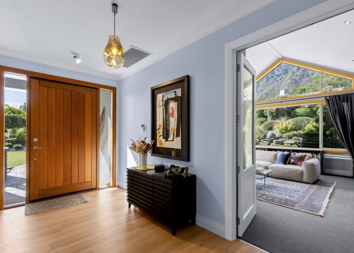  at 5 Bayonet Peak Place, Drift Bay, Queenstown