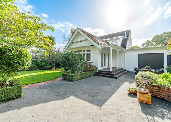  at 24 St Albans Grove, Woburn, Lower Hutt