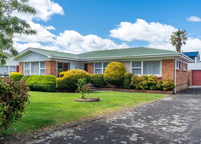  at 14 Clements Crescent, Queenwood, Hamilton, Waikato