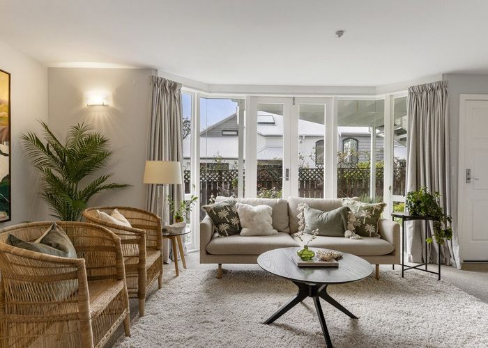  at 4C Hatton Street, Karori, Wellington