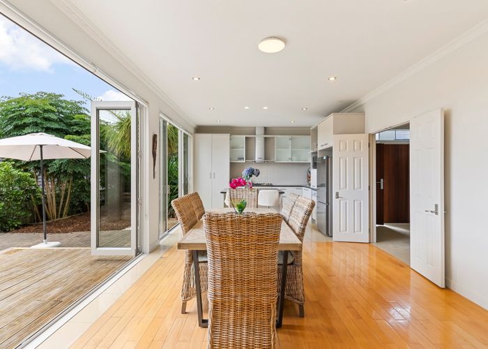  at 5 Houhere Close, Albany, Auckland