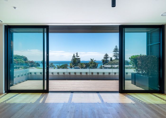  at 17/423-427 Beach Road, Mairangi Bay, North Shore City, Auckland