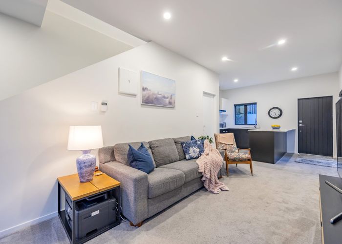 at 14B Cosy Place, Howick, Auckland