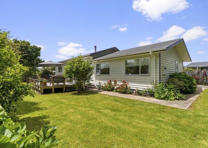  at 20 Kiharoa Street, Otaki Beach, Otaki