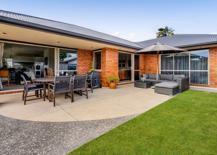  at 7 Portland Drive, Highlands Park, New Plymouth