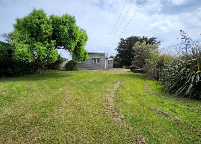 For sale 45 Pratt Avenue, Foxton Beach, Horowhenua, Manawatu