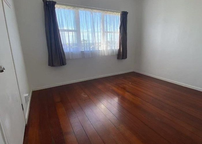  at 49 Donovan Street, Blockhouse Bay, Auckland City, Auckland