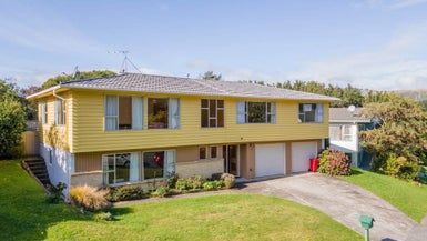  at 48 Oriel Avenue, Tawa, Wellington