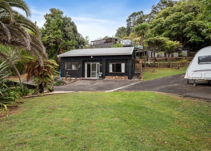  at 274 Forest Hill Road, Waiatarua, Waitakere City, Auckland