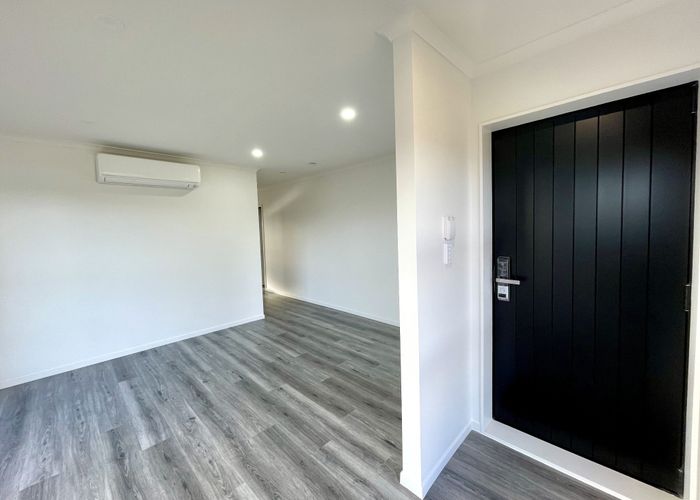  at 65E Manuroa Road, Takanini, Papakura, Auckland