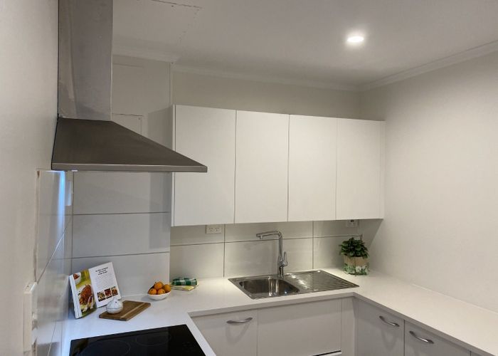  at 2/1 Orakei Road, Remuera, Auckland