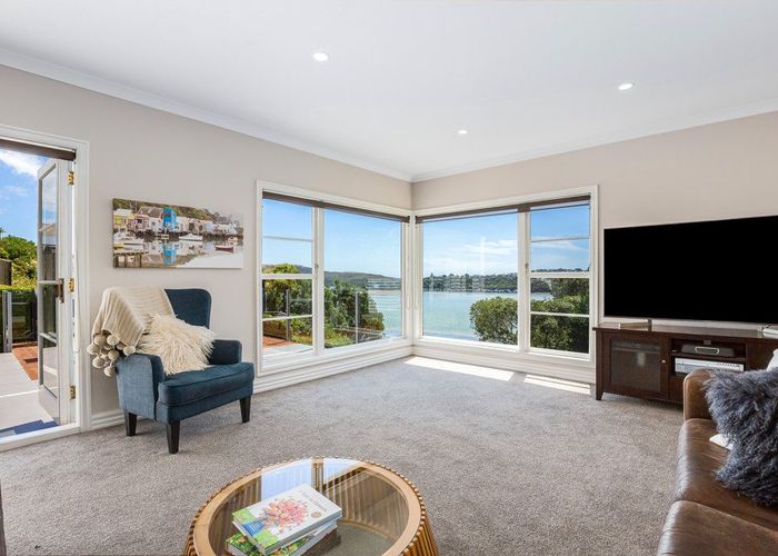  at 61 Seaview Road, Paremata, Porirua, Wellington