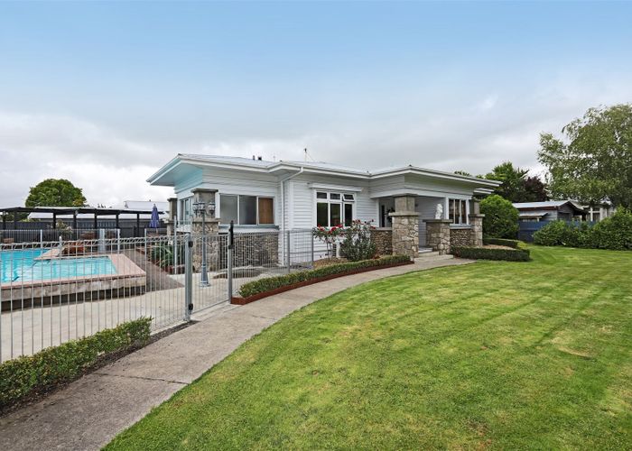  at 516 Whitehead Road, Hastings, Hastings