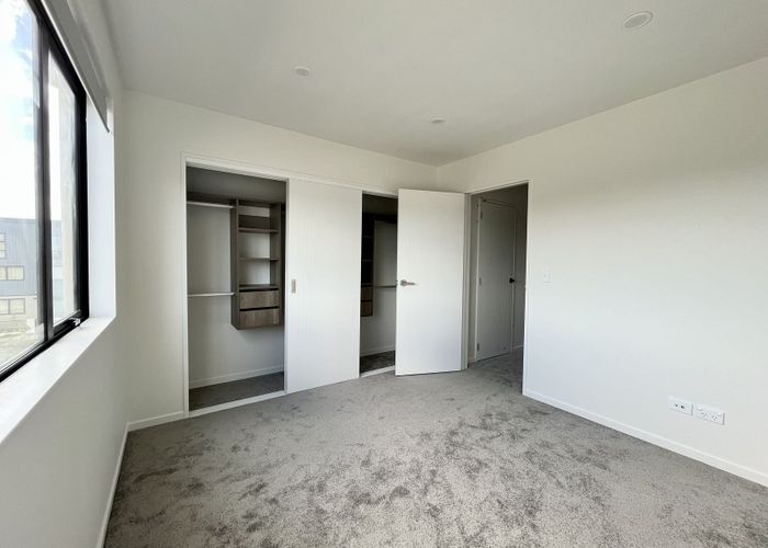  at 5 Rana Road, Flat Bush, Manukau City, Auckland