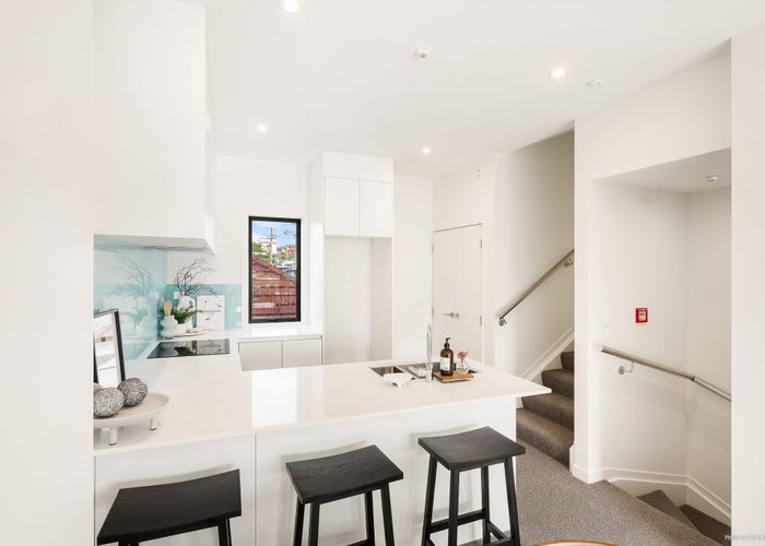  at 329 A  Rangatira Road, Beach Haven, North Shore City, Auckland