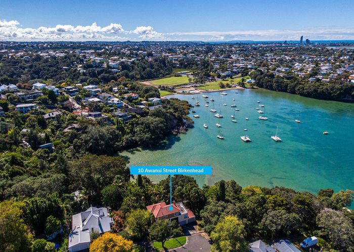  at 10 Awanui Street, Birkenhead, Auckland