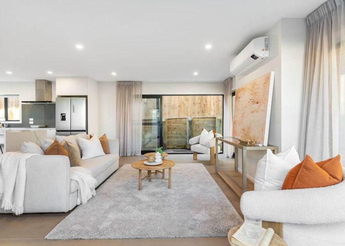  at 10A Clairville Crescent, Wai O Taiki Bay, Auckland City, Auckland