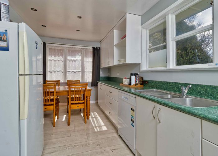  at 1005A Hood Street, Mayfair, Hastings
