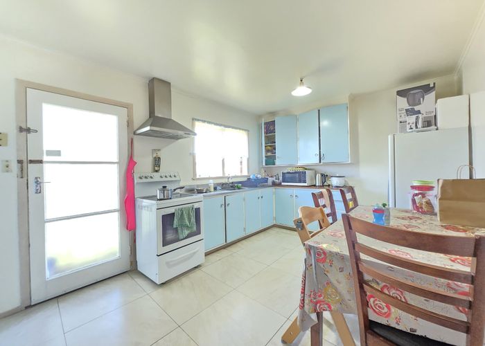  at 2/23 Coronation Road, Papatoetoe, Manukau City, Auckland