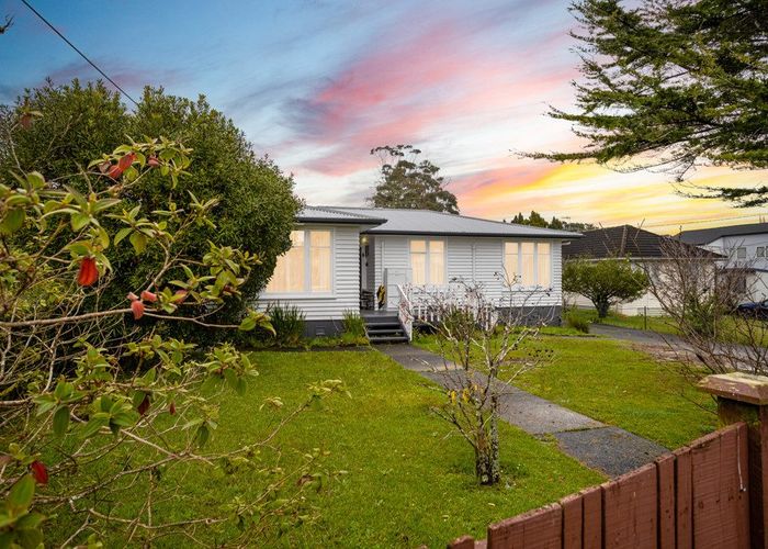  at 318 Swanson Road, Henderson, Auckland