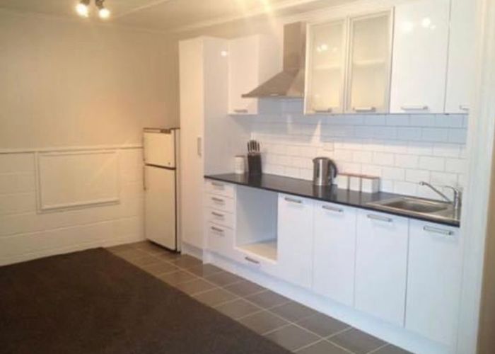  at 27 Salem Place, Torbay, North Shore City, Auckland