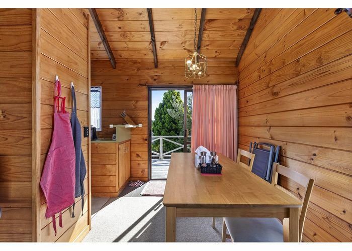  at 56 Kennedy Ave, Forrest Hill, North Shore City, Auckland