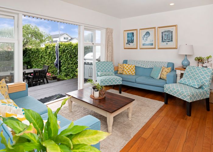  at 1/4 Gibraltar Street, Howick, Auckland