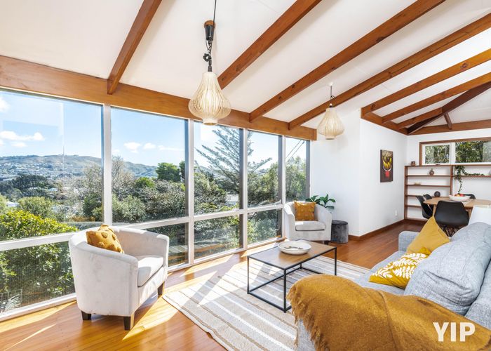  at 89 Black Rock Road, Newlands, Wellington