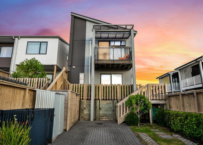  at 24 Pukewhero Rise, Westgate, Waitakere City, Auckland