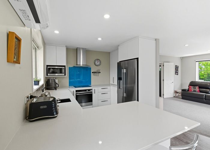  at 21 Blowers Place, Halswell, Christchurch City, Canterbury