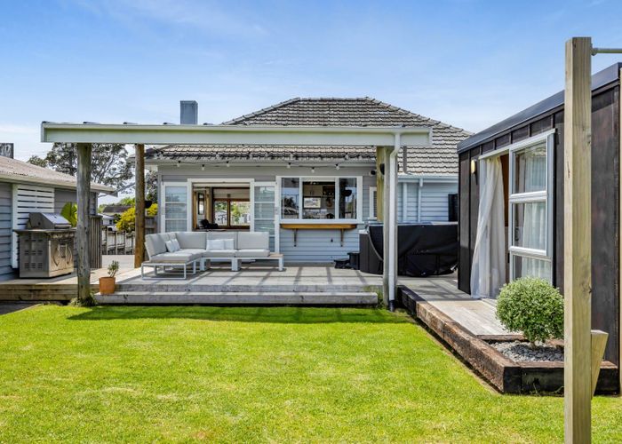  at 9 Omata Road, Westown, New Plymouth