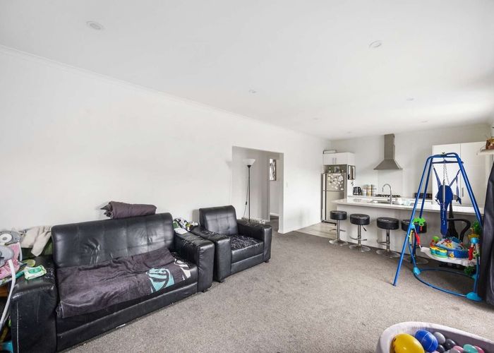 at 100 Randwick Road, Moera, Lower Hutt, Wellington