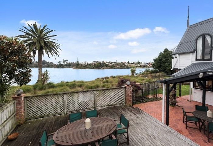  at 58A Lake Crescent, Hamilton Lake, Hamilton