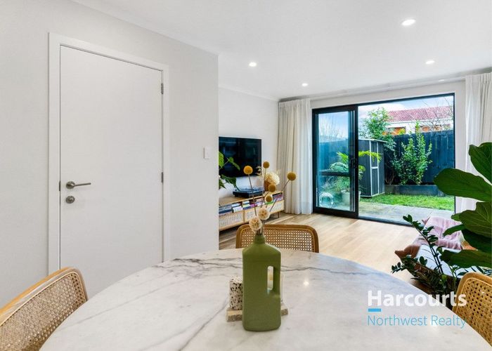  at 5 Wharara Lane, Massey, Waitakere City, Auckland