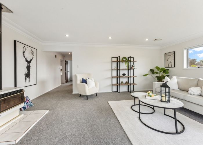  at 9 Forsythe Place, Massey, Auckland