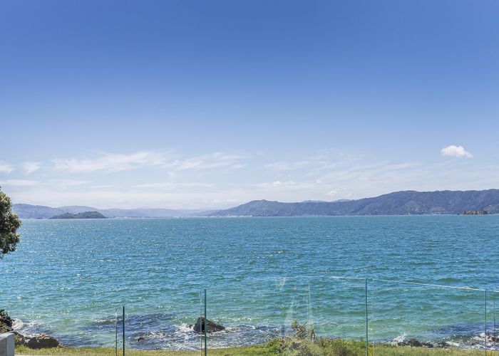  at 353A Karaka Bay Road, Karaka Bays, Wellington