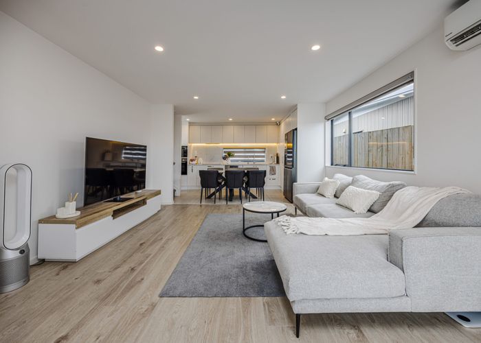  at 50E Cascades Road, Pakuranga Heights, Manukau City, Auckland